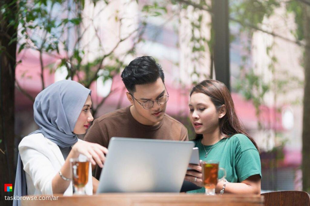  إدارة فريق المشروع